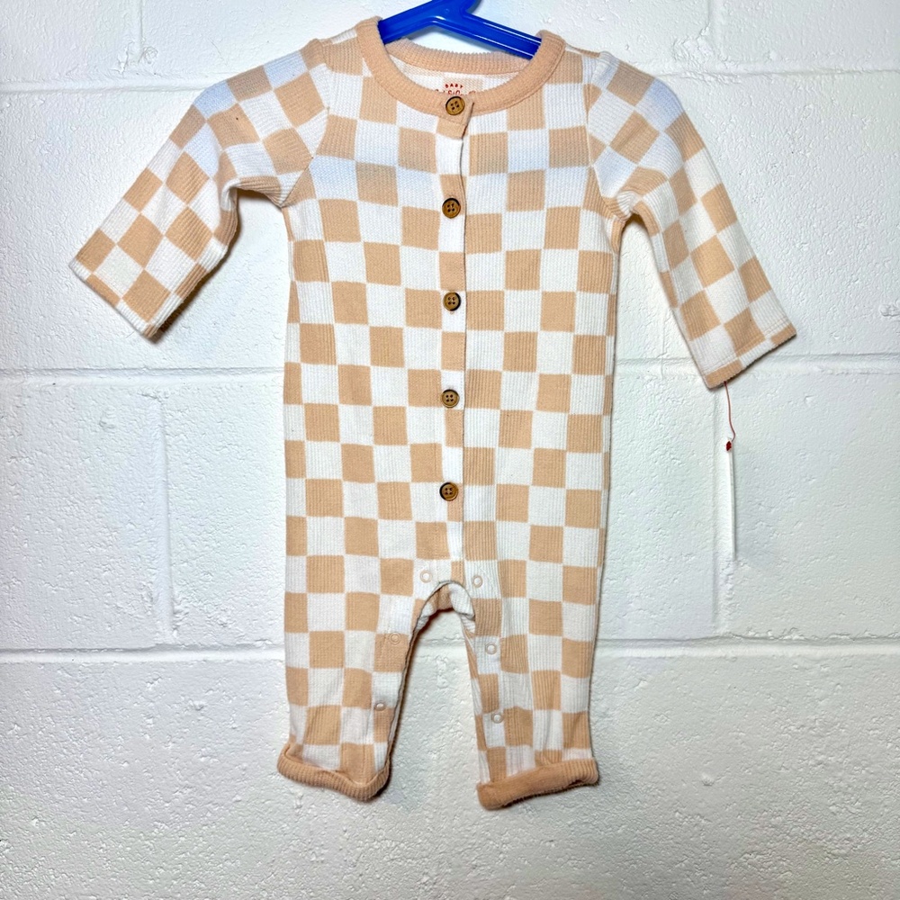 Cat & Jack™ Beige & White Checkers Baby Jersey Romper Size 3-6 Months